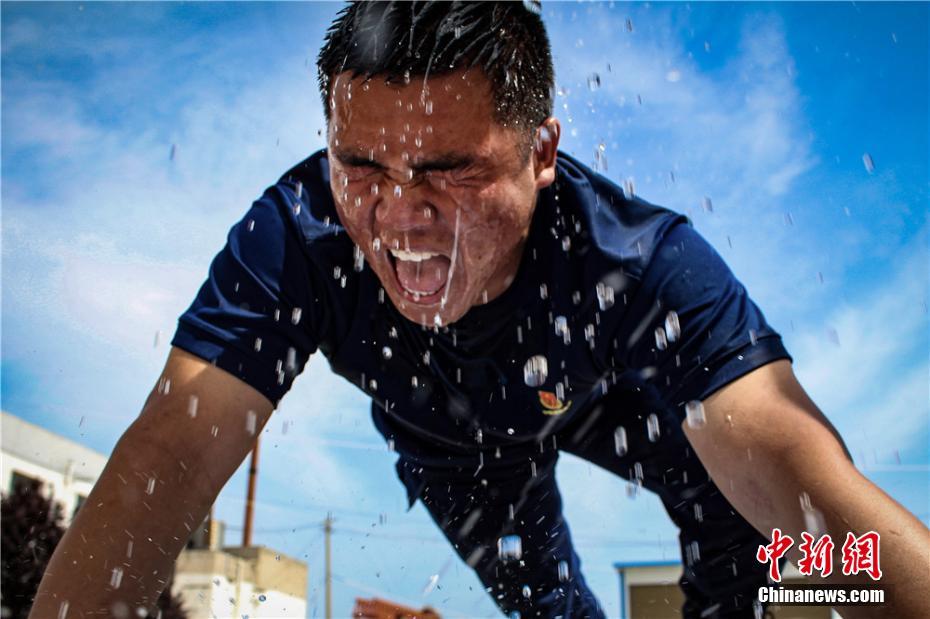 比赛中球员磨练如砺,经验愈发沉淀 比赛中球员磨练如砺,经验愈发沉淀