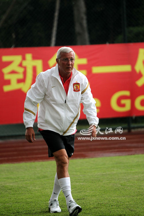 包含恒大临时换帅传闻,教练组合作问题牵动球队命运的词条 包含恒大临时换帅传闻,教练组合作问题牵动球队命运的词条