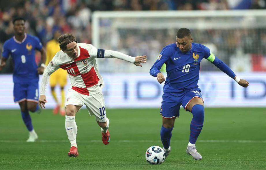 包含灰熊队战平热火队,激战百回合无胜负的词条 包含灰熊队战平热火队,激战百回合无胜负的词条