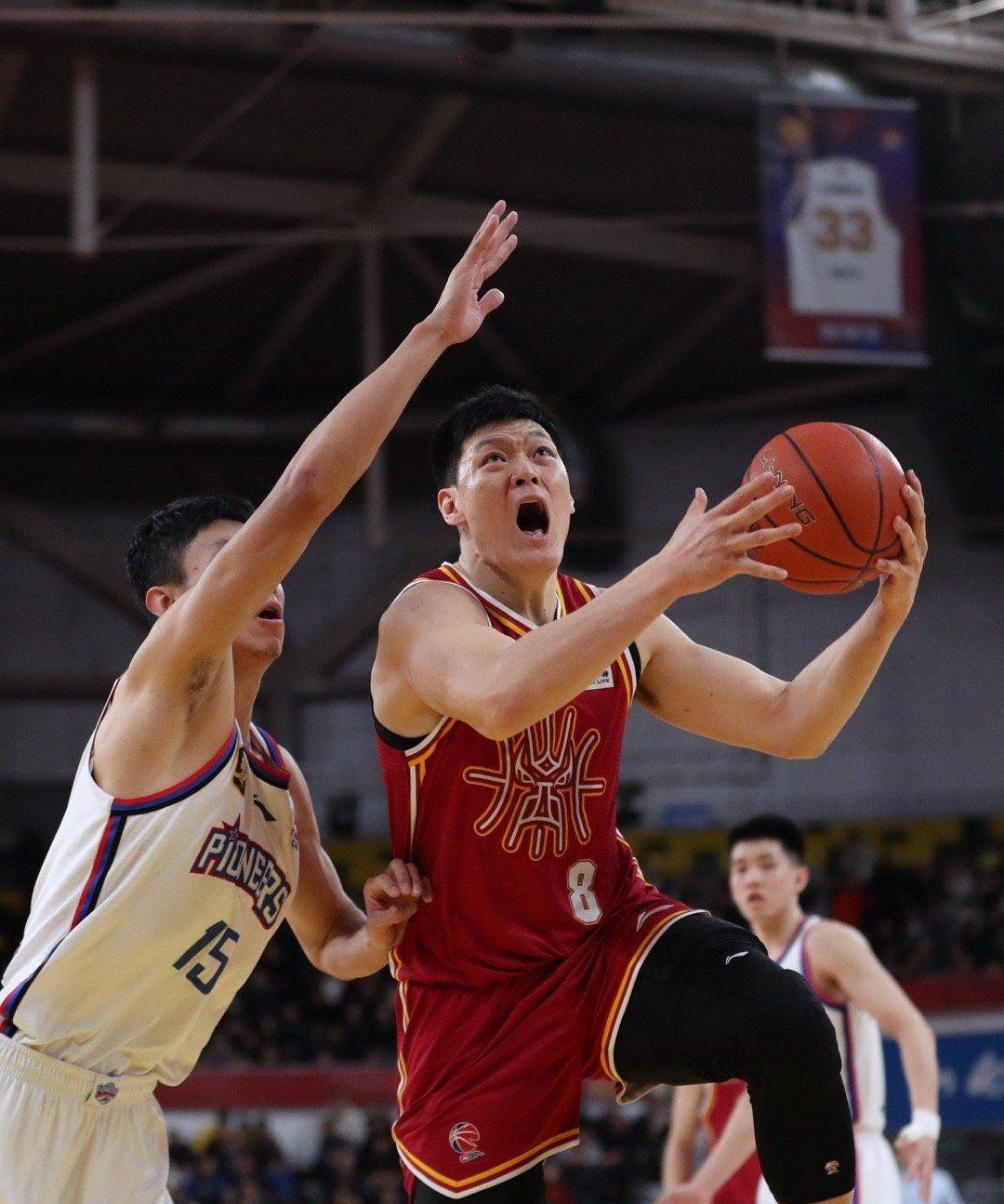 关于山东队士气高涨，展现出色表现的信息