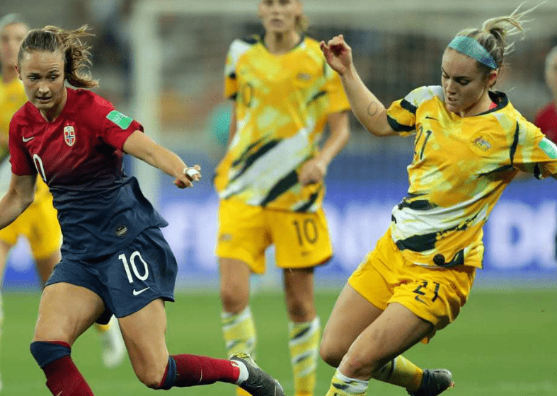 奥运会足球赛：法国女足击败尼日利亚