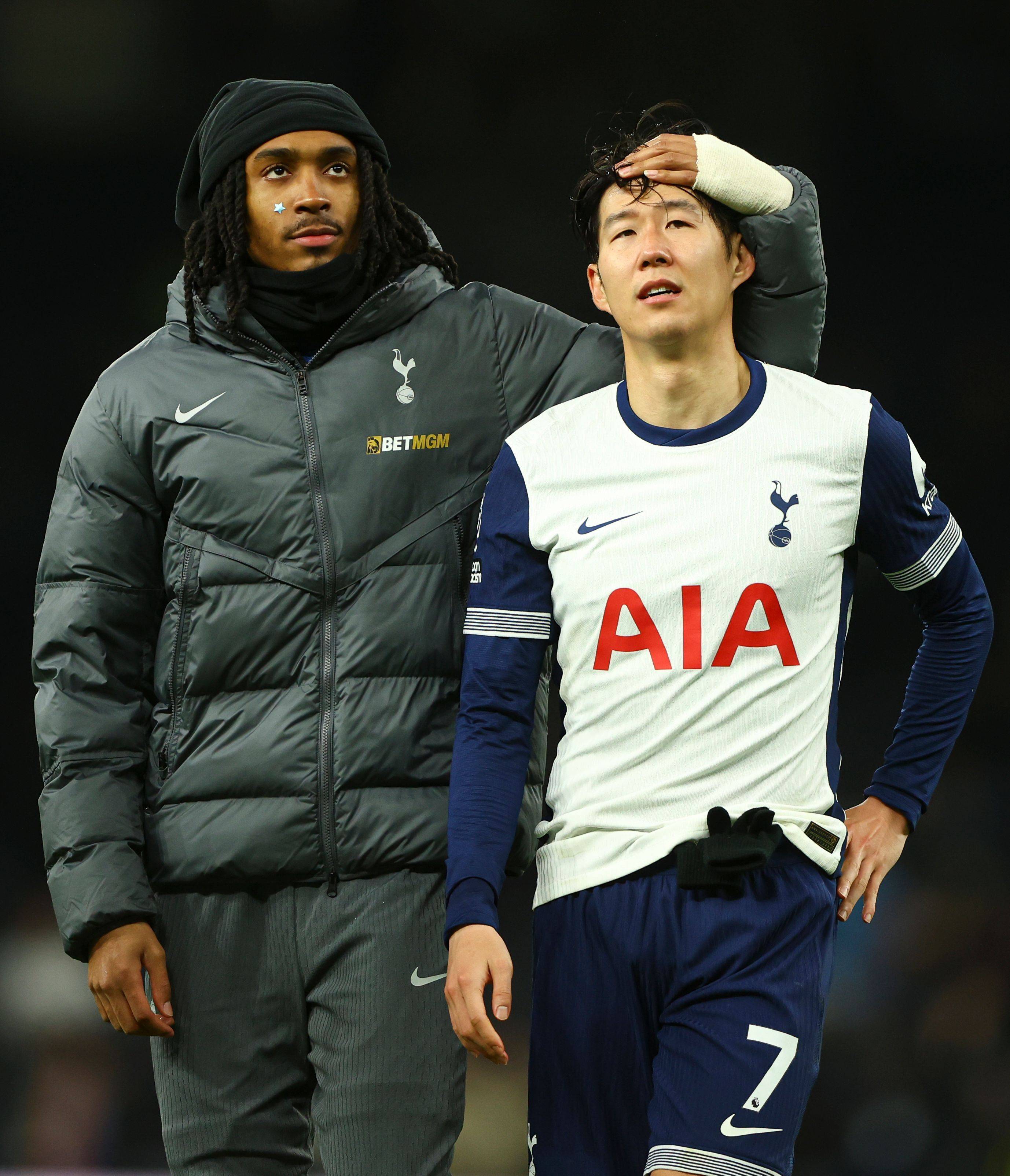 关于英冠联赛热刺胜格雷茅斯登顶积分榜的信息