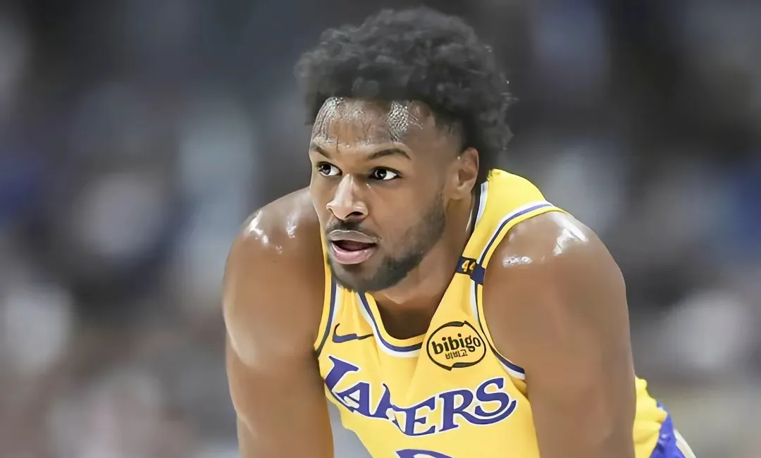 关于湖人主场豪取胜利,雄鹿客场力克骑士的信息 关于湖人主场豪取胜利,雄鹿客场力克骑士的信息