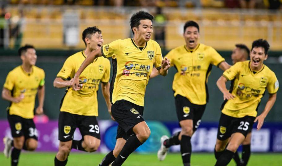 PG电子官方-联赛收官战，夺冠球队崭露头角