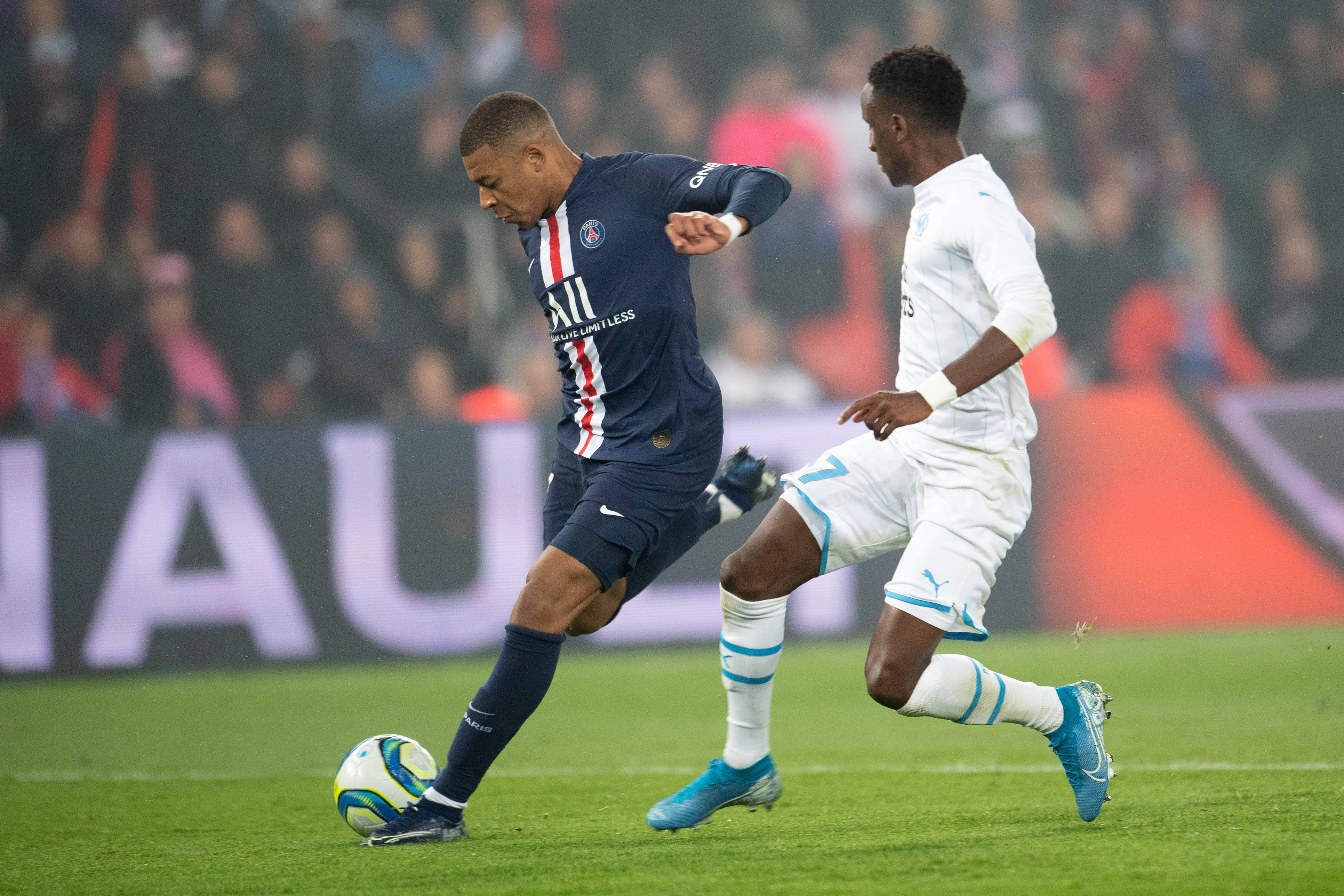 法国队表现抢眼,轻松晋级四强 法国队表现抢眼,轻松晋级四强