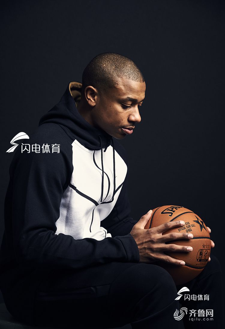 活塞宣布小托马斯赛季报销 活塞宣布小托马斯赛季报销