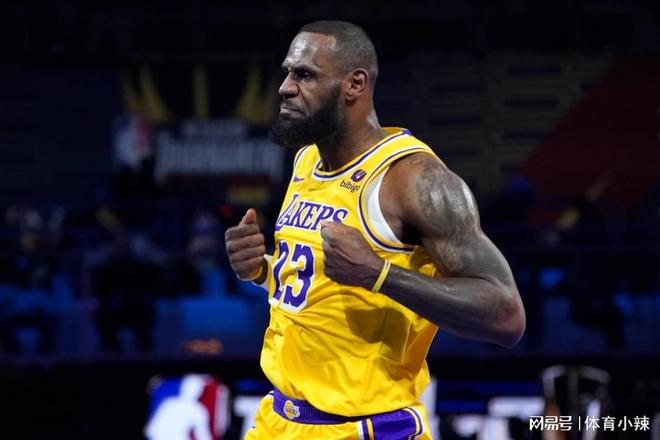 包含NBA明星球员表现超凡引爆全球热议的词条 包含NBA明星球员表现超凡引爆全球热议的词条