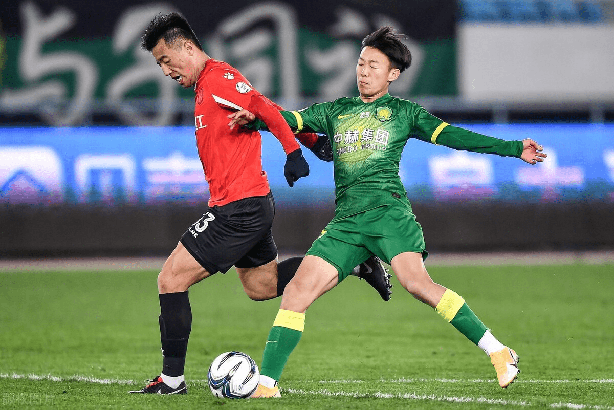 PG电子线上登入-黑山主场击败拉脱维亚，苏克突破带球完成漂亮射门