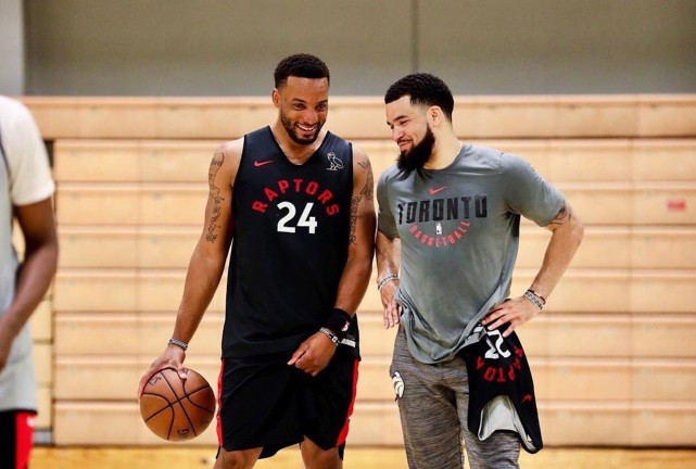 PG中国官网-卫冕冠军迎来激烈挑战，球队实力有目共睹