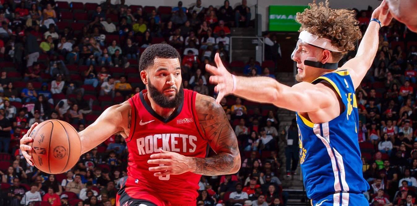 球队实力爆发,战胜强敌在竞技场上 球队实力爆发,战胜强敌在竞技场上