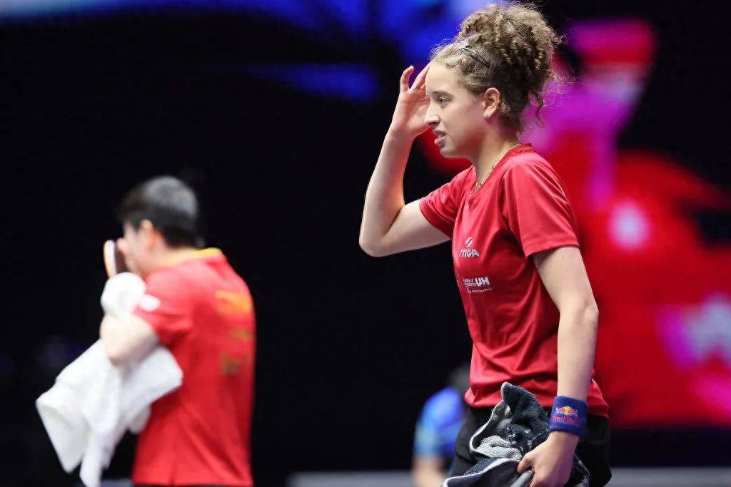 莺歌迎战昆士兰狮，双方鏖战，晋级