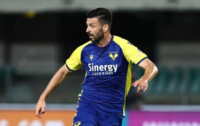 维罗纳连胜开启,雄赳赳气昂昂 维罗纳连胜开启,雄赳赳气昂昂