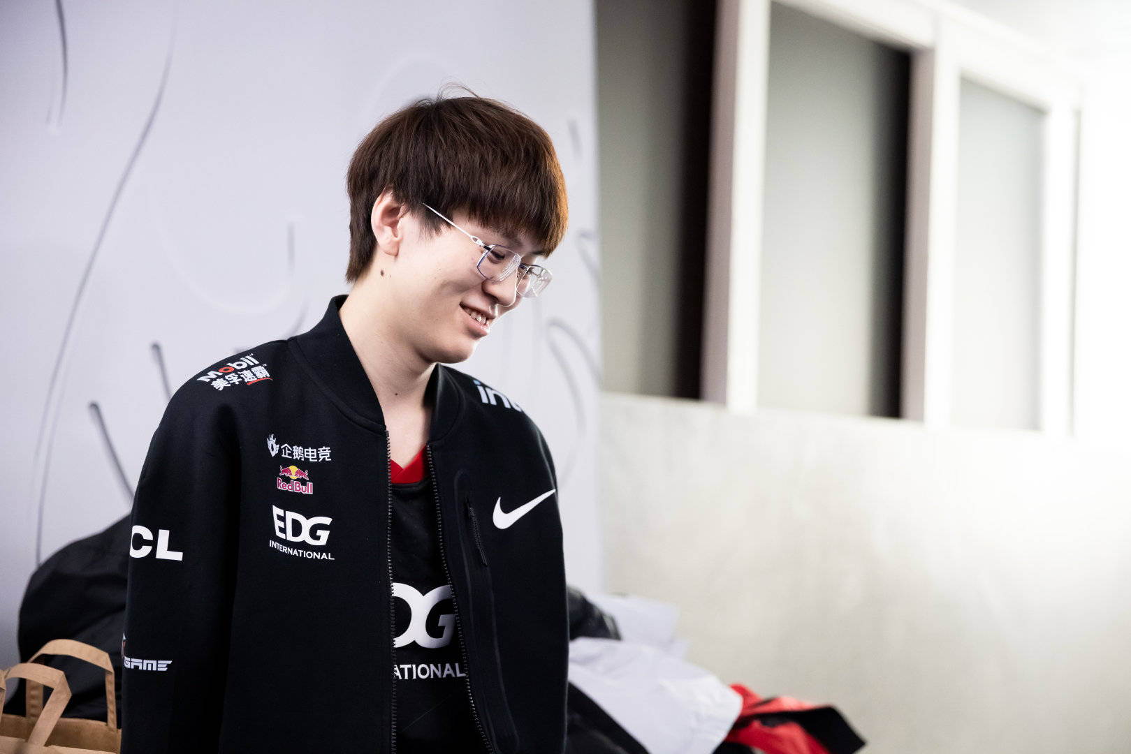 PG电子官网入口-V5绝杀DK，Meiko拿下关键大龙宿敌对决八强赛，让粉丝疯狂欢呼