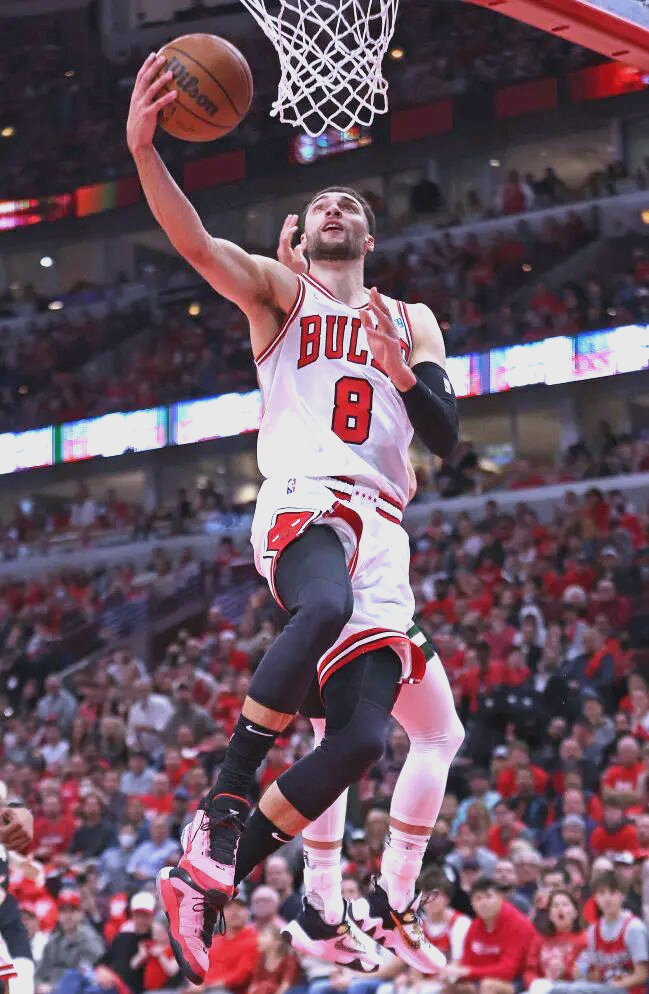 公牛队逆袭雄鹿，晋级东部决赛