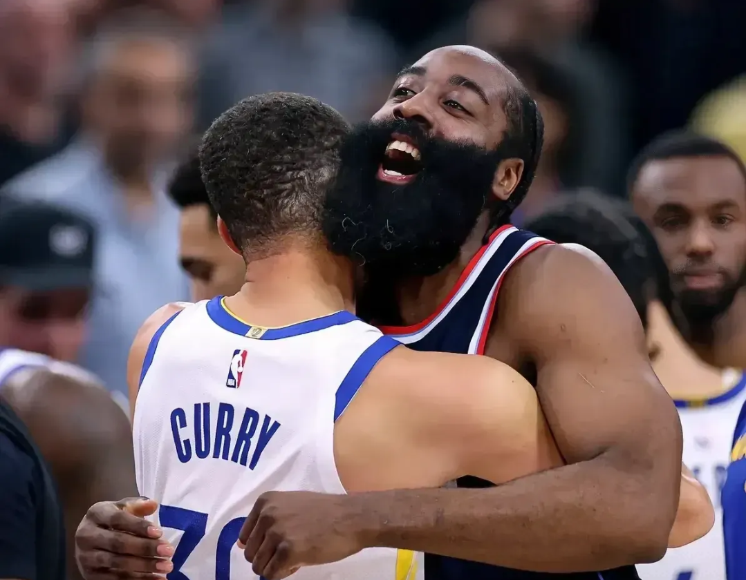 PG电子试玩官网-精彩！汤普森挽救勇士回敬雄鹿