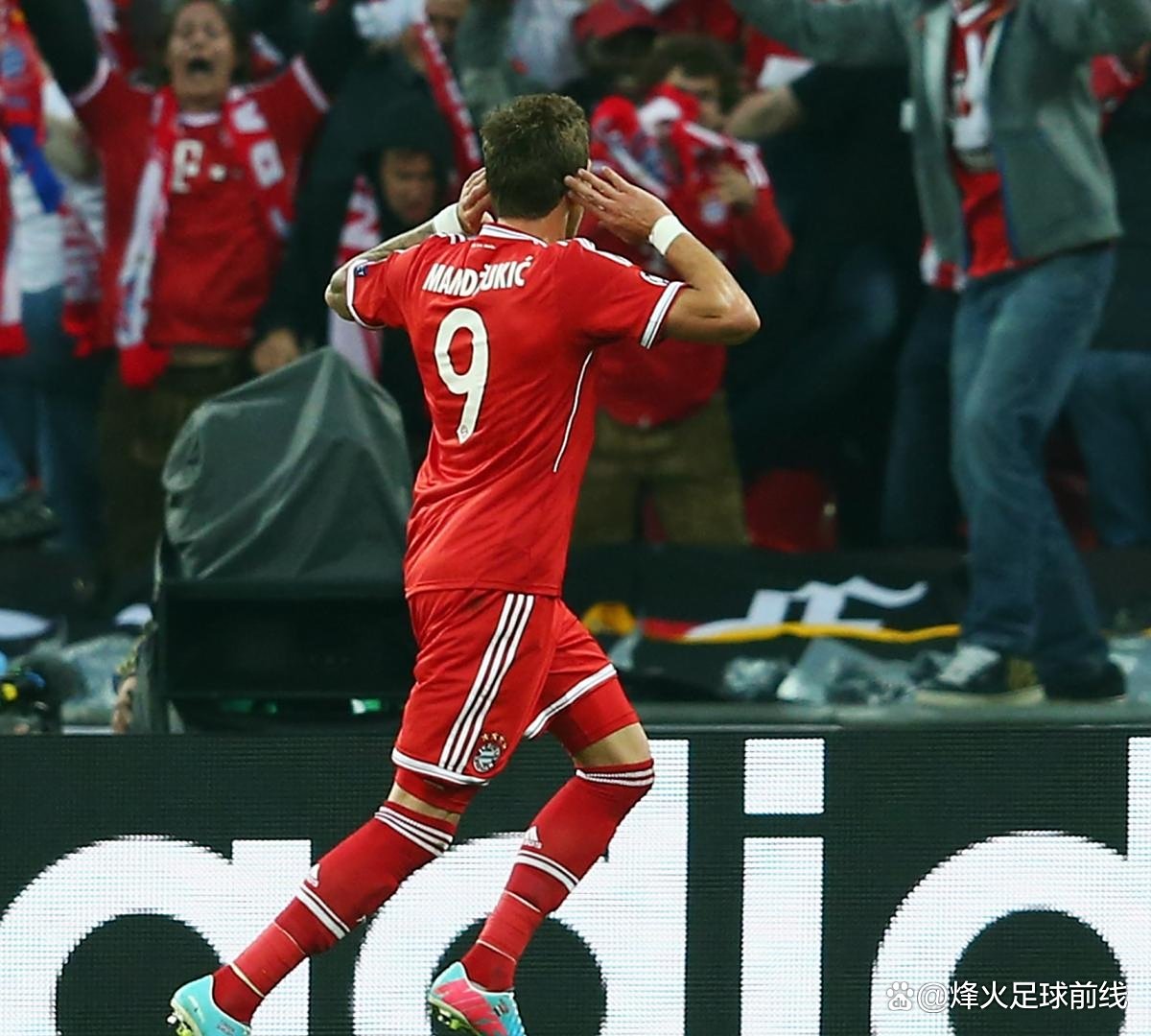 拜仁慕尼黑中场接连伤退,影响比赛进程的简单介绍 拜仁慕尼黑中场接连伤退,影响比赛进程的简单介绍