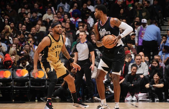 火箭翻盘猛龙，布克刷新纪录